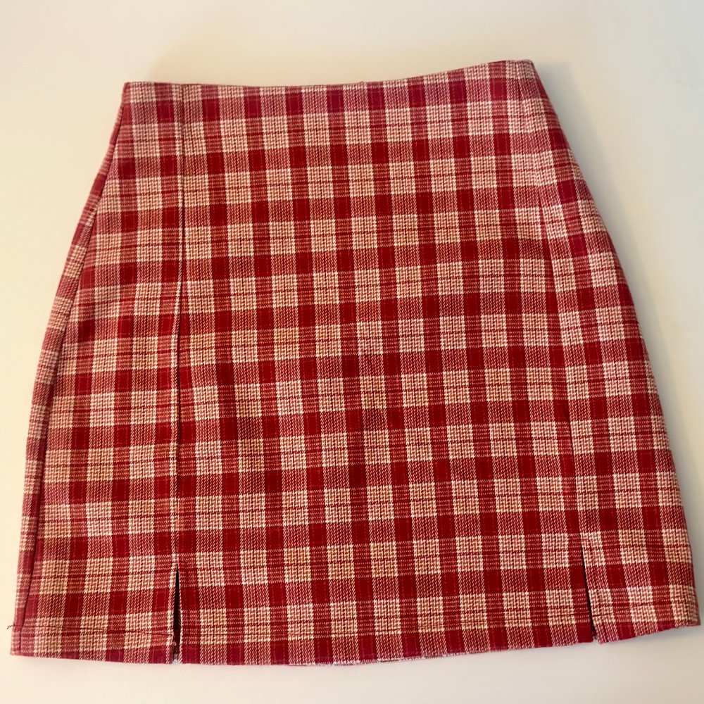Brandy Melville plaid mini skirt - 24